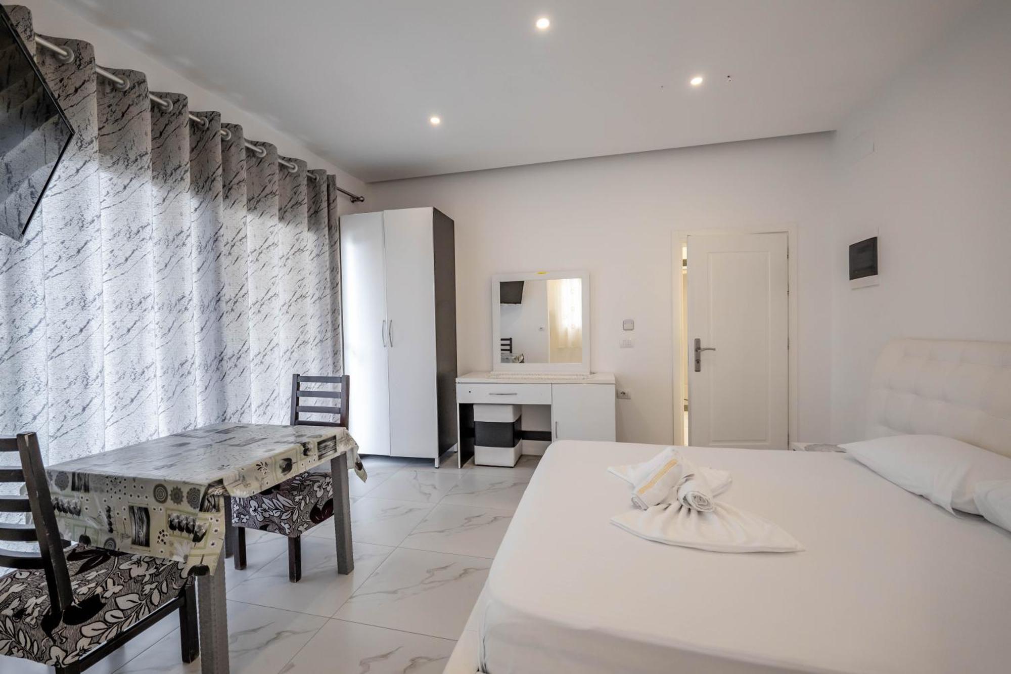 Irdi Apartament *